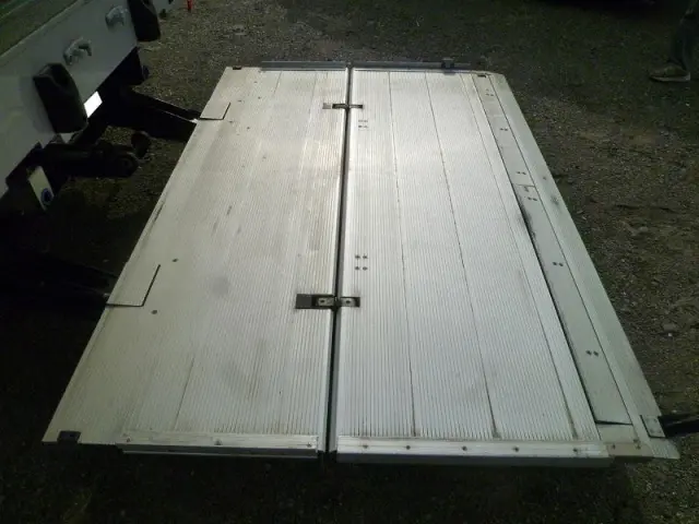 いすゞ フォワード 2RG-FRR90S2(2WD)の写真6