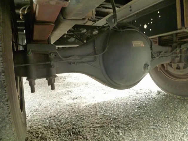 いすゞ フォワード 2RG-FRR90S2(2WD)の写真9