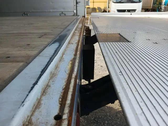 三菱 ファイター 2KG-FK62F(2WD)の写真5