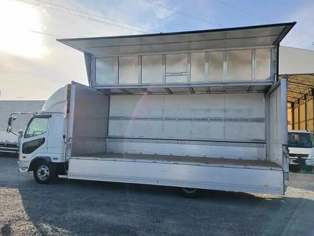 三菱 ファイター 2KG-FK62F(2WD)の写真6