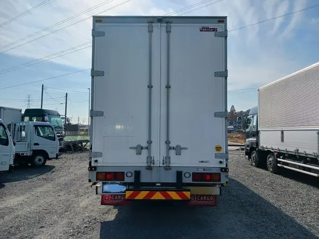 いすゞ ギガ QKG-CYJ77A(8x4)の写真17