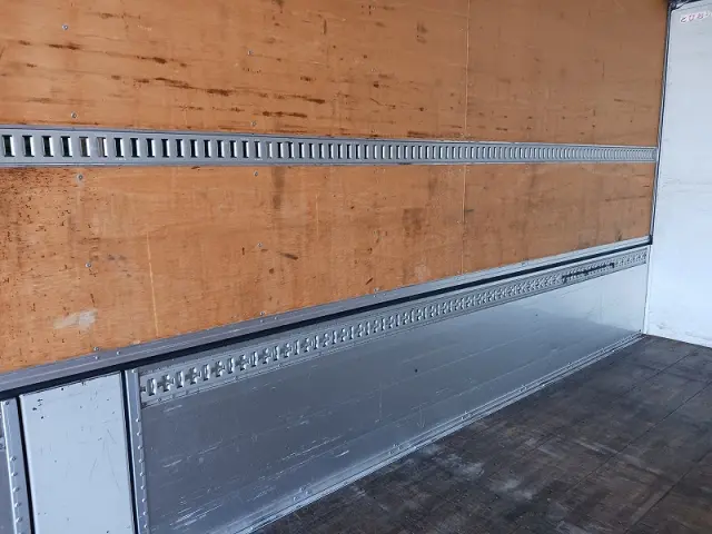 いすゞ ギガ QKG-CYJ77A(8x4)の写真23