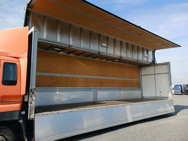 いすゞ ギガ QKG-CYJ77A(8x4)の写真24