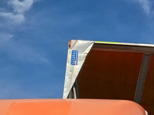 いすゞ ギガ QKG-CYJ77A(8x4)の写真28