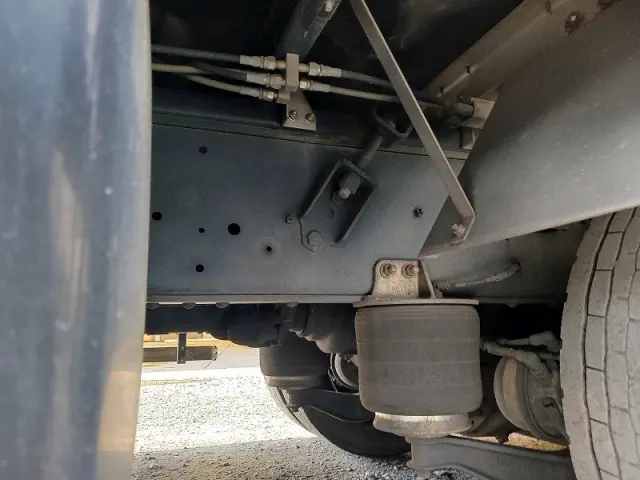 いすゞ ギガ QKG-CYJ77A(8x4)の写真48