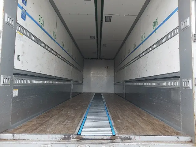 日野 プロフィア 2DG-FW1AHG(8x4)の写真3