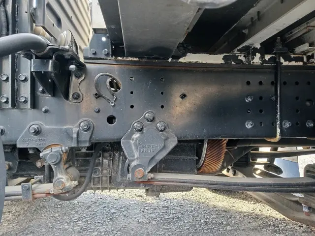 日野 プロフィア 2DG-FW1AHG(8x4)の写真35