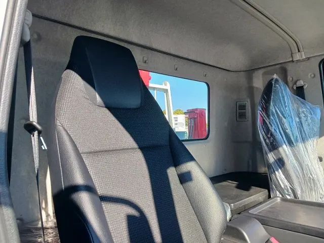 三菱 ファイター 2KG-FK62FZ(2WD)の写真25