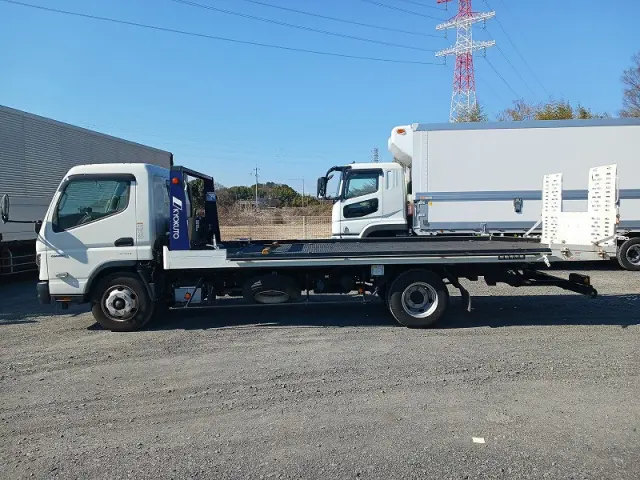 三菱 キャンター 2PG-FEB80(2WD)の写真17