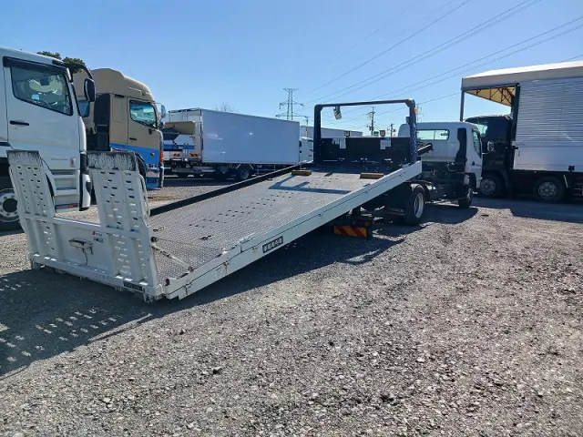 三菱 キャンター 2PG-FEB80(2WD)の写真18