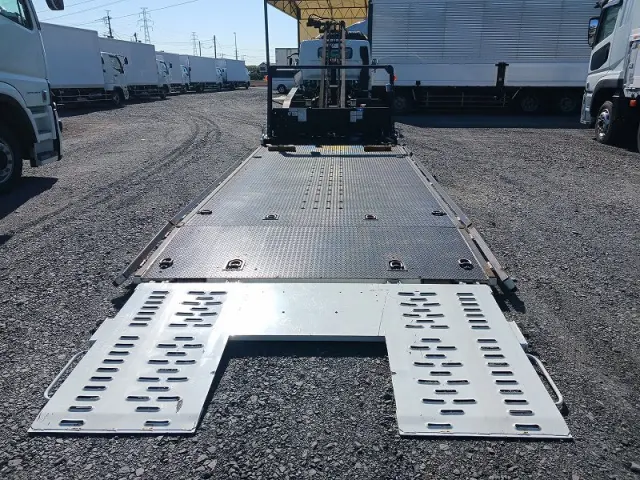 三菱 キャンター 2PG-FEB80(2WD)の写真19