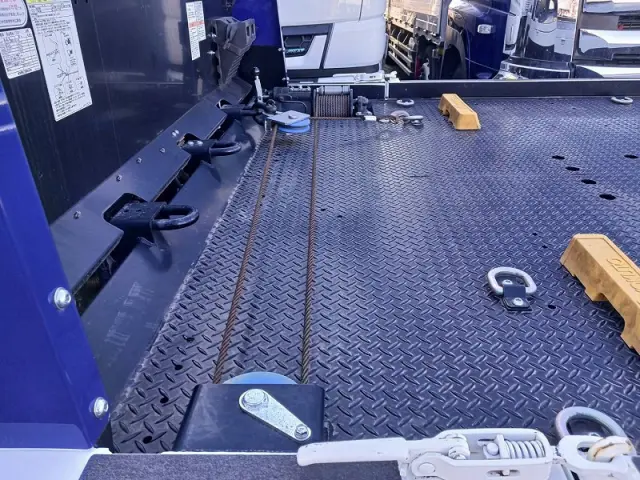 三菱 キャンター 2PG-FEB80(2WD)の写真23