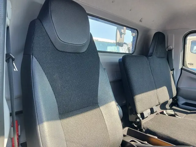 三菱 キャンター 2PG-FEB80(2WD)の写真24