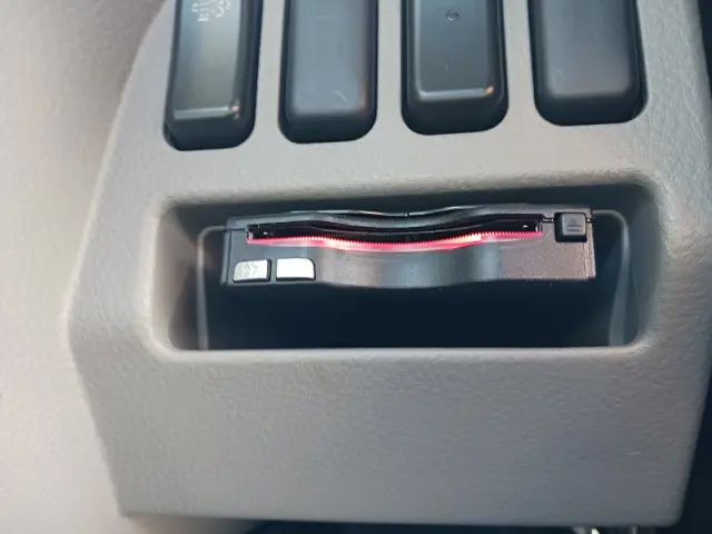 三菱 キャンター 2PG-FEB80(2WD)の写真25