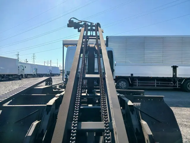 三菱 キャンター 2PG-FEB80(2WD)の写真35