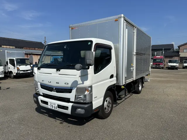 三菱 キャンター FEB50(2WD)の写真1