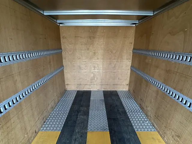 トヨタ トヨエース BKG-XZU414(2WD)の写真9