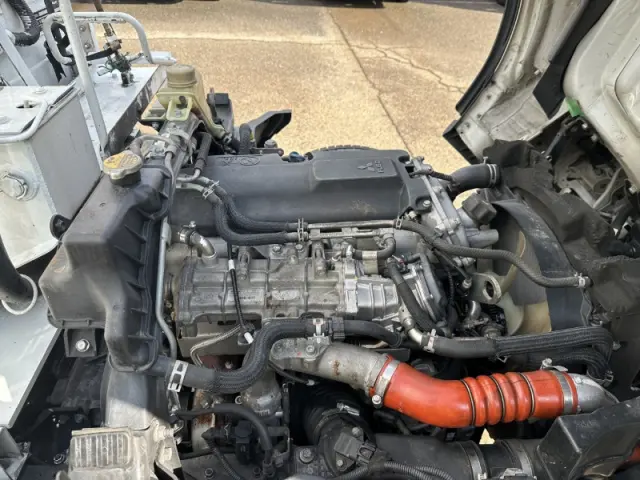 三菱 キャンター FEA50(2WD)の写真13