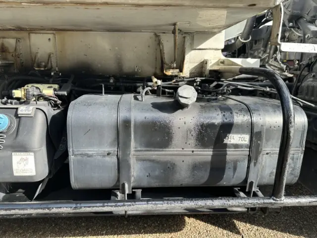 三菱 キャンター FEA50(2WD)の写真16