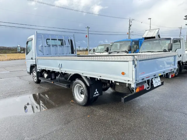 三菱 キャンター FEB50(2WD)の写真4