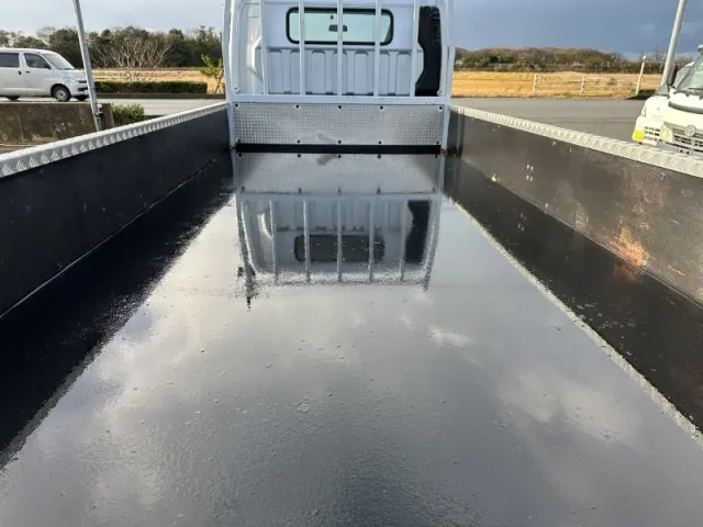 三菱 キャンター FEB50(2WD)の写真7