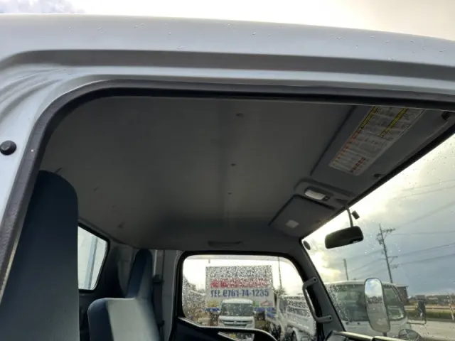 三菱 キャンター FEB50(2WD)の写真19