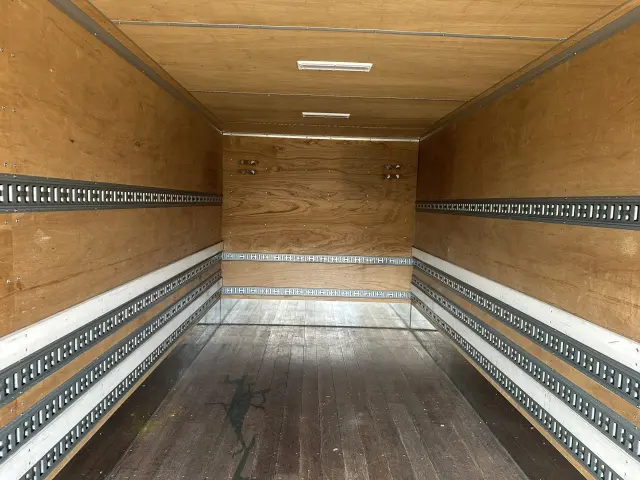 三菱 キャンター 2RG-FED90(2WD)の写真12