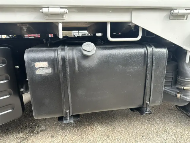 いすゞ エルフ NJS85A(2WD)の写真14