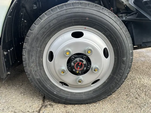 いすゞ エルフ NJS85A(2WD)の写真18