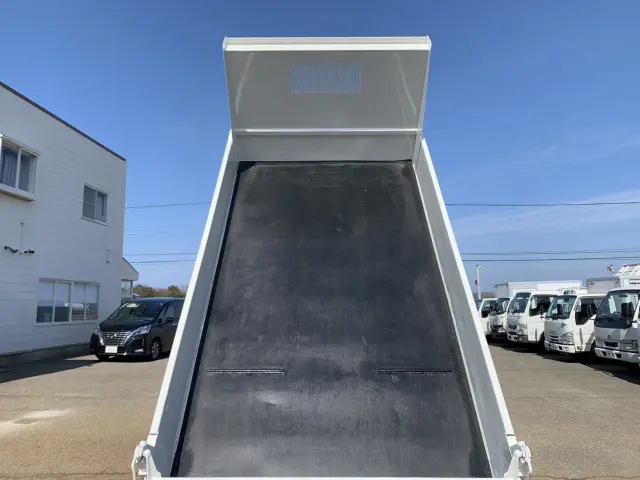 いすゞ エルフ NMR85N(2WD)の写真7