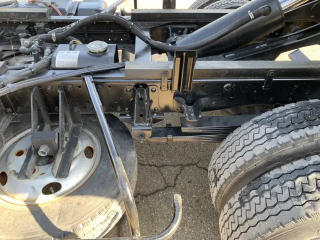 いすゞ エルフ NMR85N(2WD)の写真15