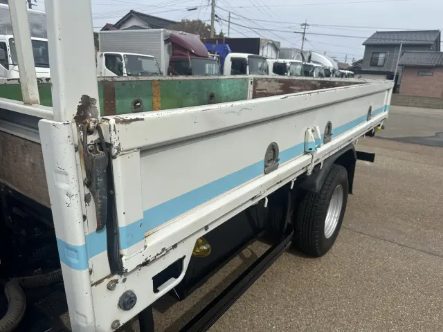 三菱 キャンター PDG-FE73DN(2WD)の写真9
