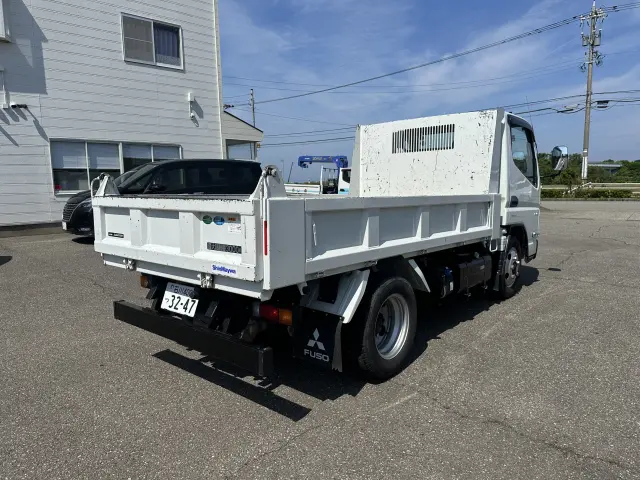 三菱 キャンター 2RG-FBA60(2WD)の写真2