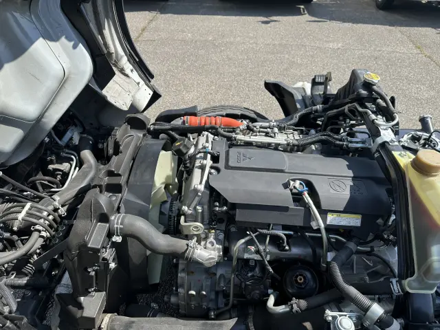 三菱 キャンター 2RG-FBA60(2WD)の写真9