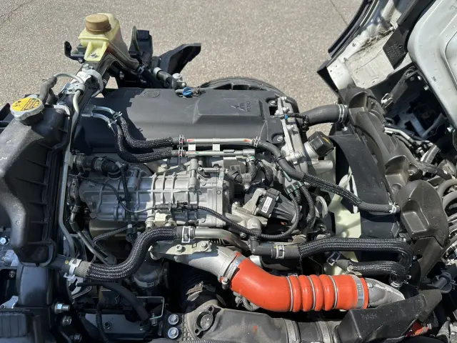 三菱 キャンター 2RG-FBA60(2WD)の写真10