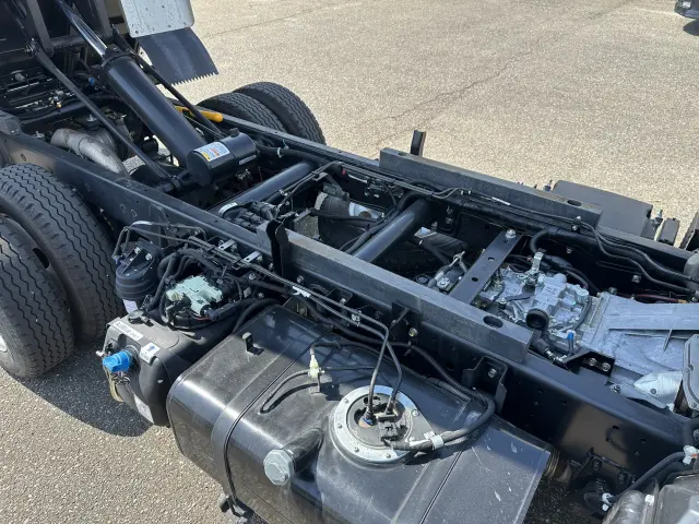 三菱 キャンター 2RG-FBA60(2WD)の写真11