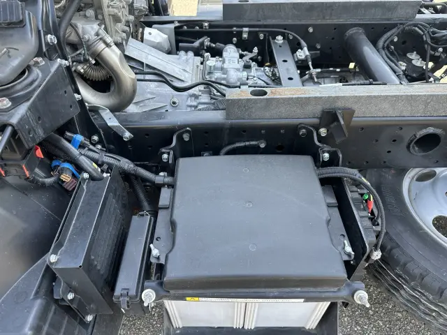 三菱 キャンター 2RG-FBA60(2WD)の写真17