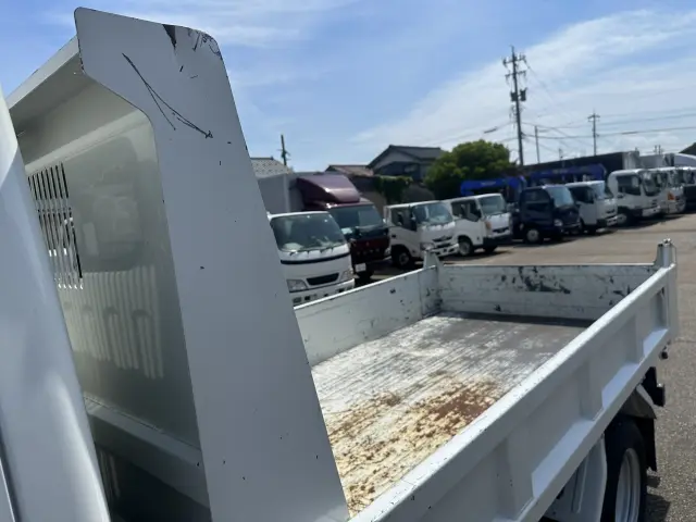 三菱 キャンター 2RG-FBA60(2WD)の写真20