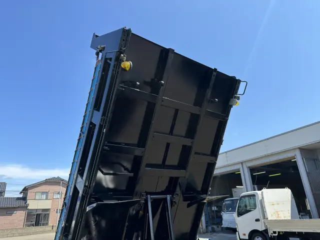 いすゞ エルフ NJR85AD(2WD)の写真12
