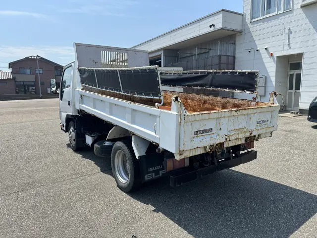 いすゞ エルフ NJR85AN(2WD)の写真4