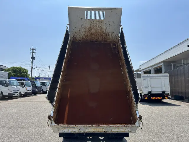 いすゞ エルフ NJR85AN(2WD)の写真9