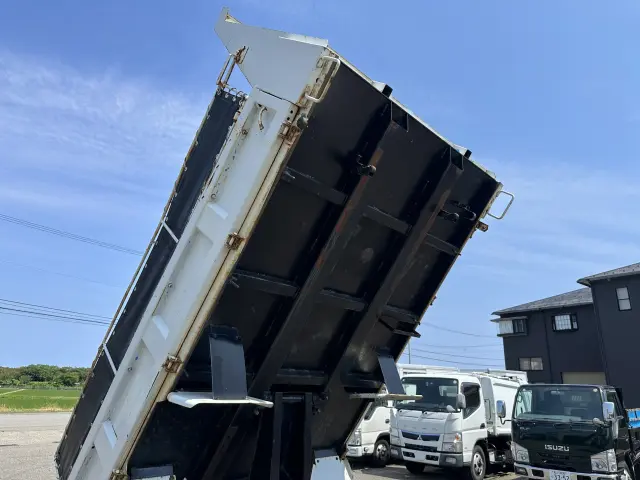 いすゞ エルフ NJR85AN(2WD)の写真11