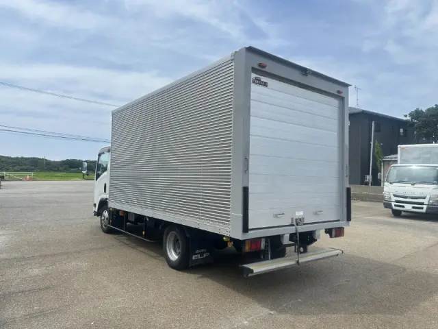 いすゞ エルフ NPR85AN(2WD)の写真4