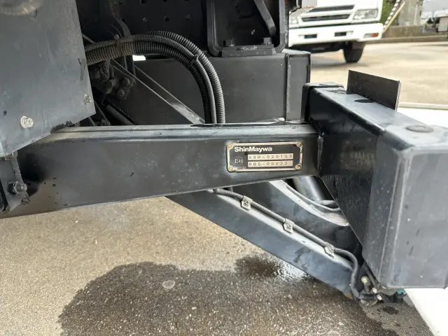 三菱 キャンター FEB90(2WD)の写真9
