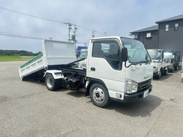いすゞ エルフ NKR85AN(2WD)の写真2