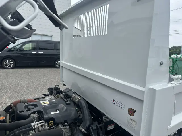 いすゞ エルフ NKR85AN(2WD)の写真9