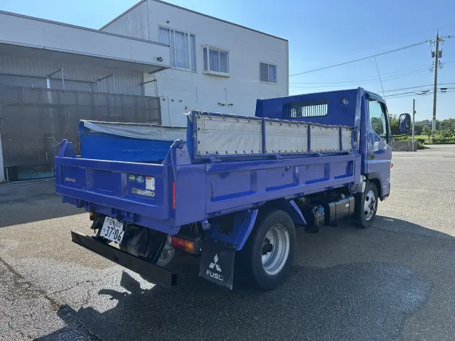 三菱 キャンター FBA30(2WD)の写真2