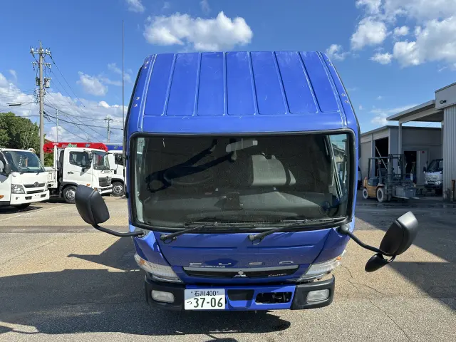 三菱 キャンター FBA30(2WD)の写真5
