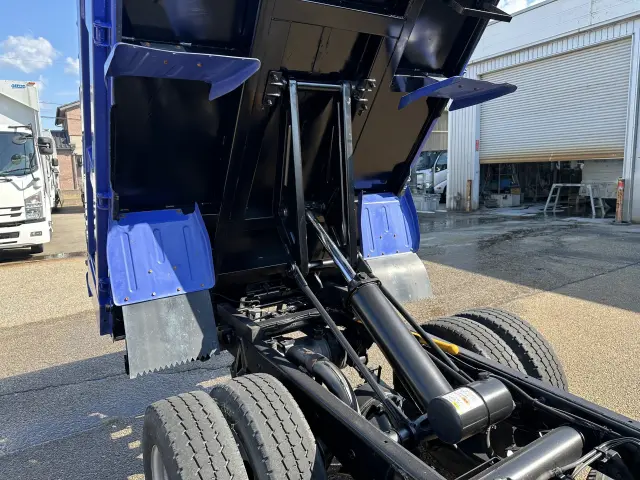 三菱 キャンター FBA30(2WD)の写真8
