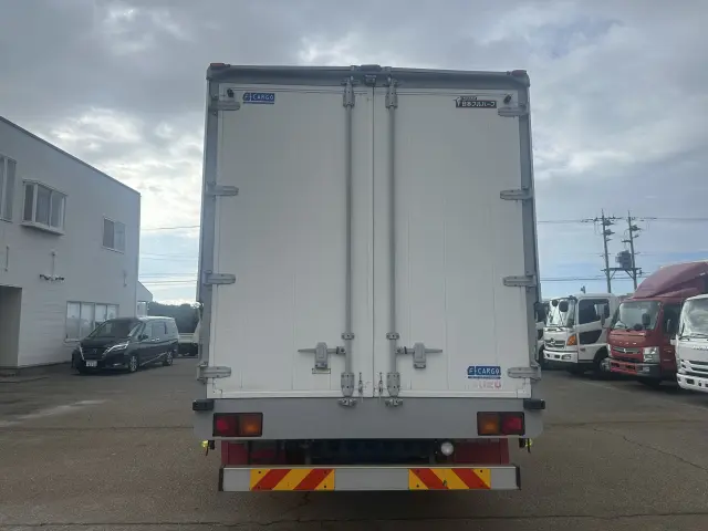 いすゞ フォワード FRR90S2(2WD)の写真9